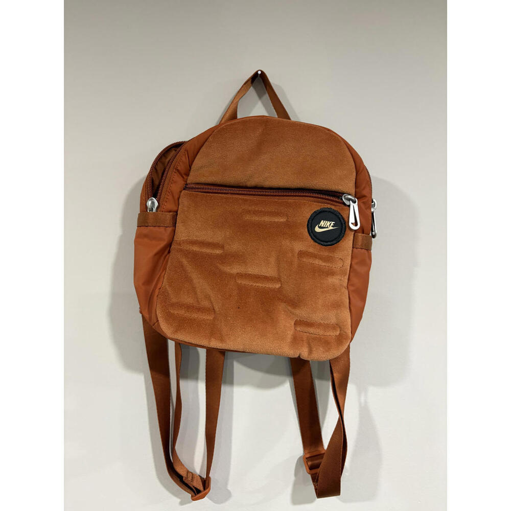 Nike mini backback great condition cute and soft